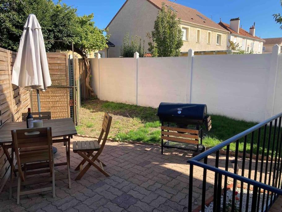 Appartement Duplex : Le Cosy Montgeron Buitenkant foto